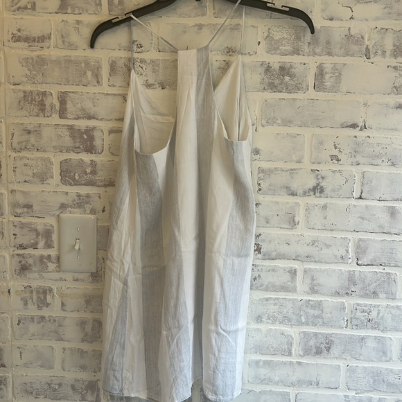 Style Rack Women’s Dress Stripes White Gray Racerback Mini Dress Size Small - Picture 6 of 6